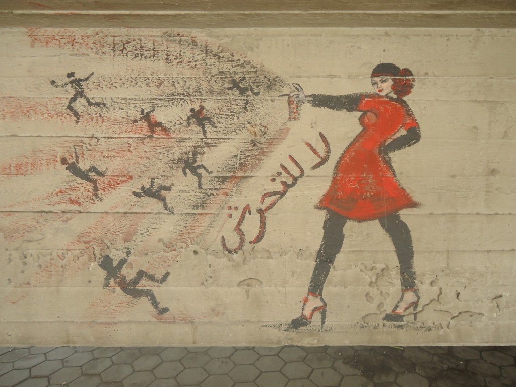 Grafiti en El Cairo de la campaña para pintar con spray a los agresores sexuales.  Foto: Reuters